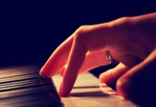 体坛名场面丨数据屠榜！樊振东决胜局胜率100%封神，王楚钦三连冠梦碎.